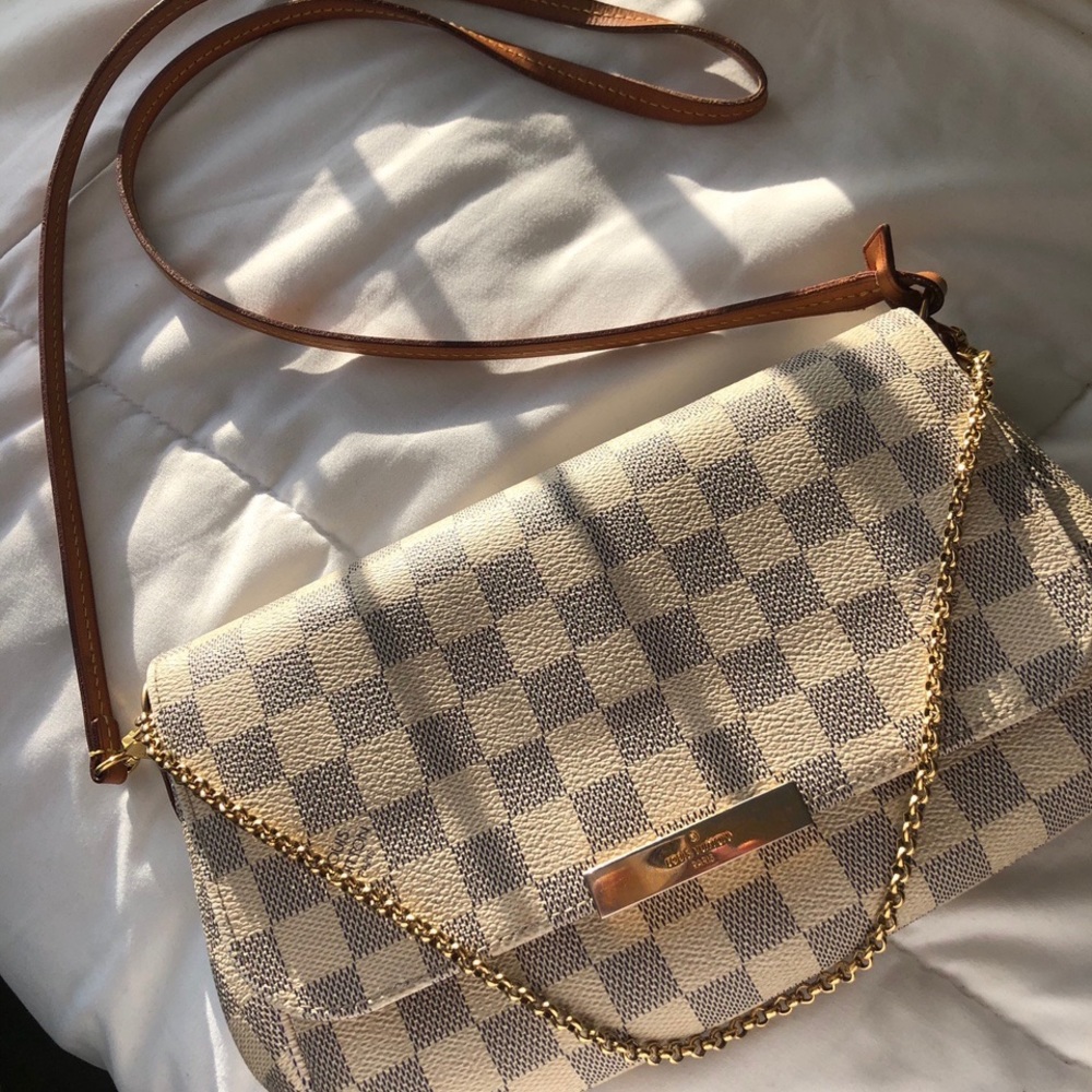 Louis Vuitton Favorite Purse